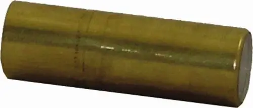 Lichtrohrendstück aus Metall mit glatter Oberfläche, präsentiert in einer neutralen Position. Hergestellt von Wolf.